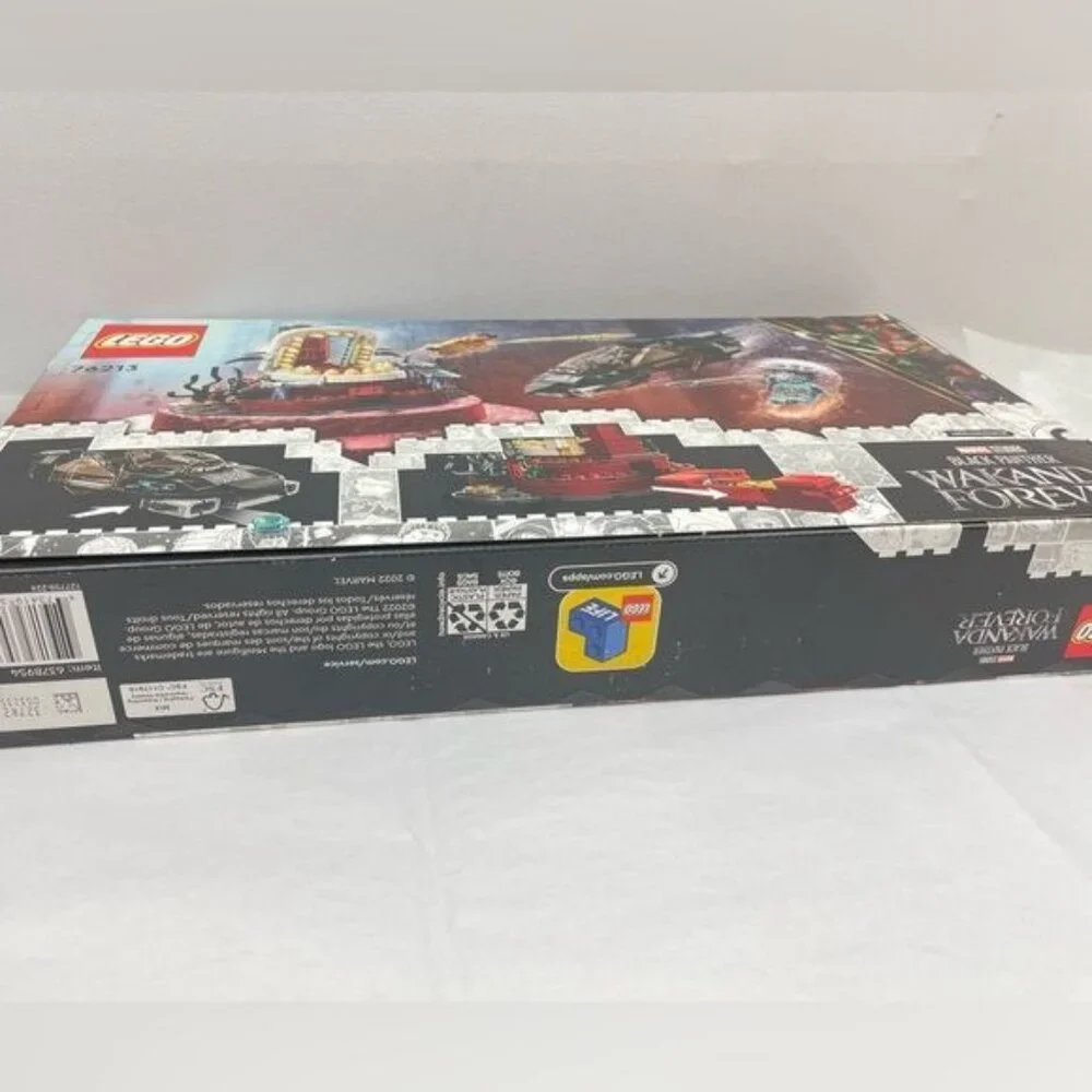 LEGO Marvel Black Panther WAKANDA FOREVER King Namor’s Throne Room 355 Pcs